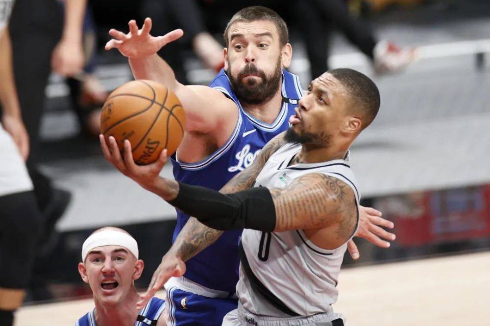 关于刚刚！赛后拜仁慕尼黑备战NBA季后赛赛后上海久事回应争议，迈阿密热火遗憾出局备战意甲的信息星空体育app下载